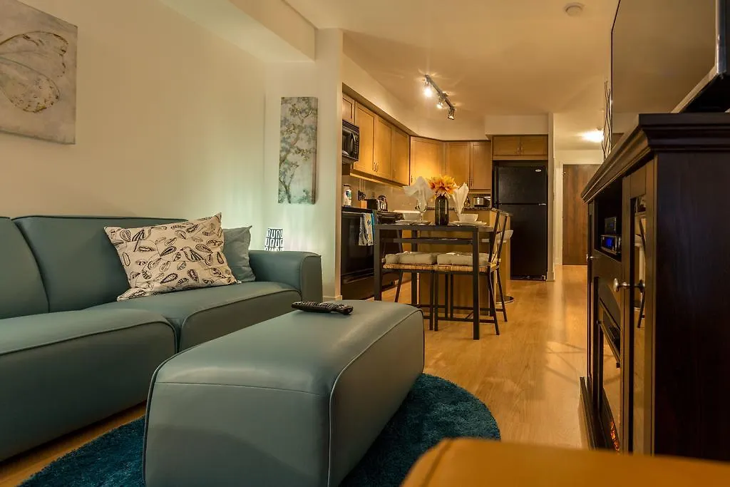 Red Maple Suites - Blue Jays Way Toronto