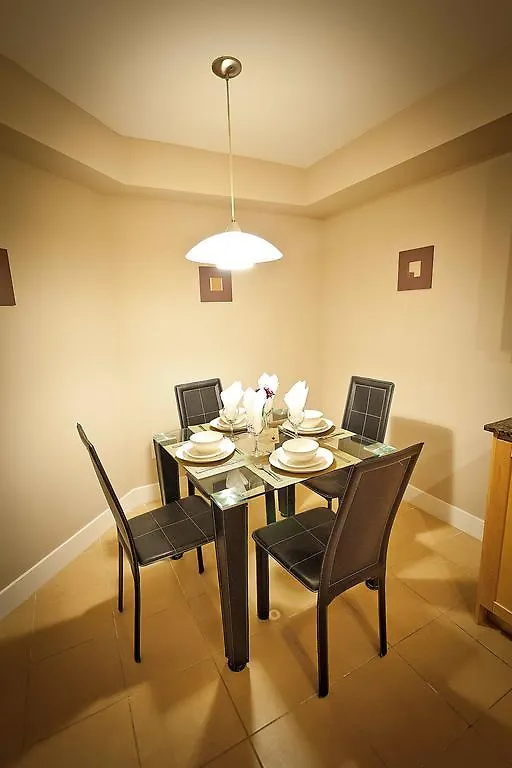 Red Maple Suites - Blue Jays Way Toronto 0*,