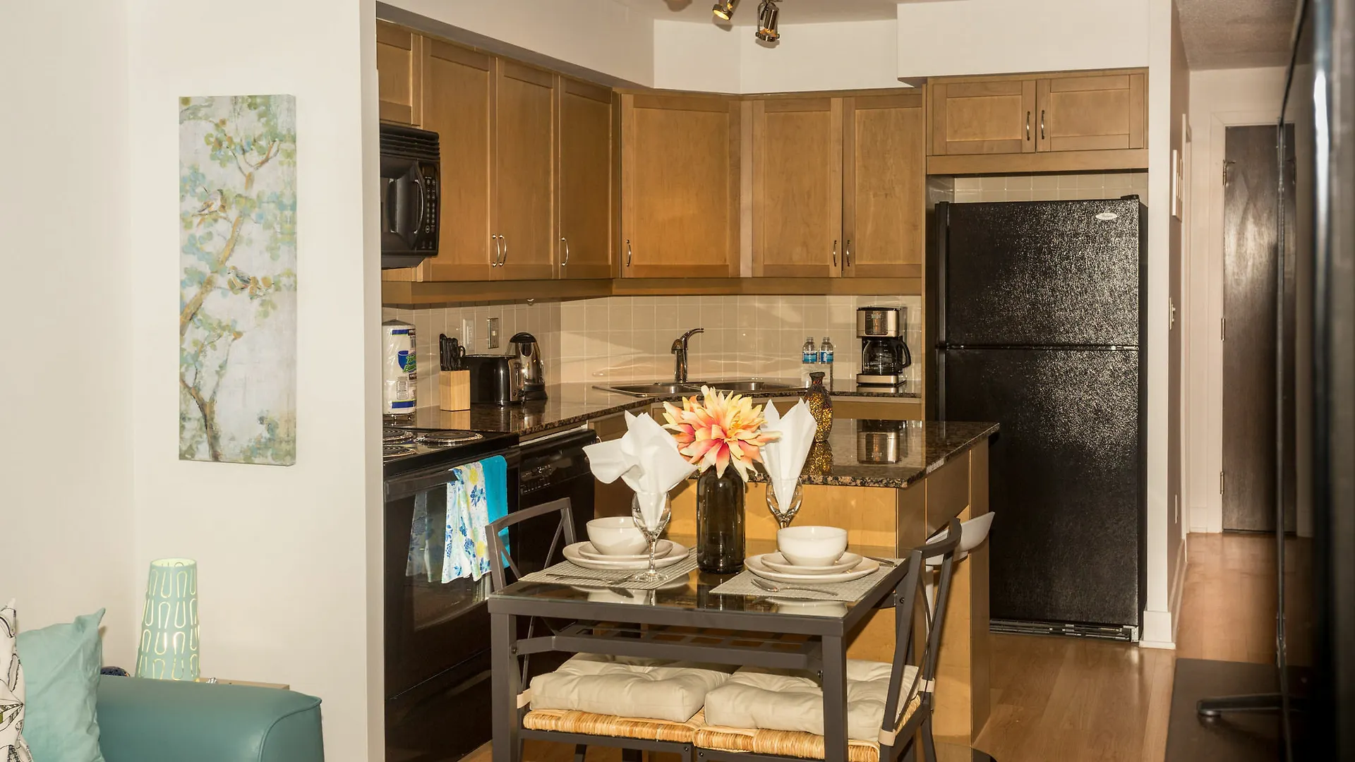 Red Maple Suites - Blue Jays Way Toronto 0*,